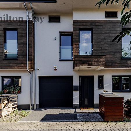 The Family House Warsaw Wawer Varsóvia Exterior foto